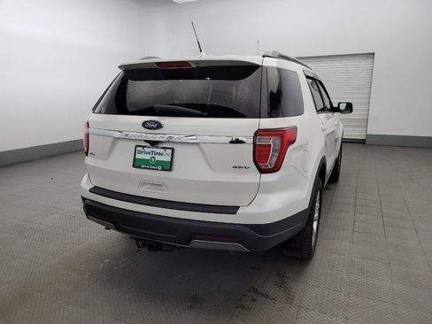 Used 2019 Ford Explorer XLT w/ Equipment Group 202A image 7