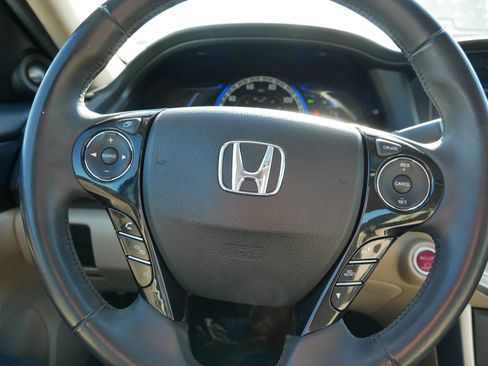 Used 2015 Honda Accord EX-L image 25