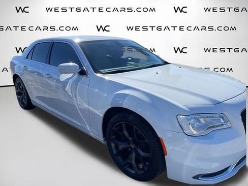Used 2021 Chrysler 300 Touring image 13
