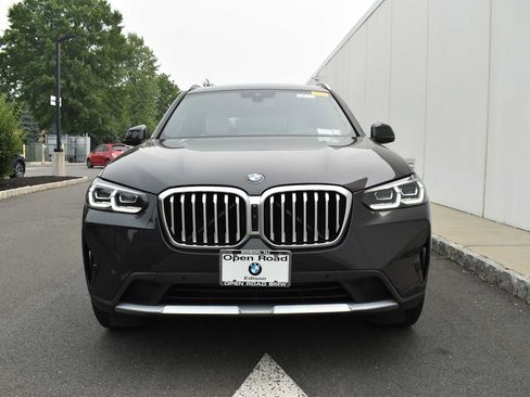 Used 2024 BMW X3 xDrive30i w/ Premium Package AWD/4WD image 2