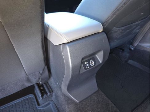 Used 2024 Subaru Crosstrek 2.5i Wilderness image 34