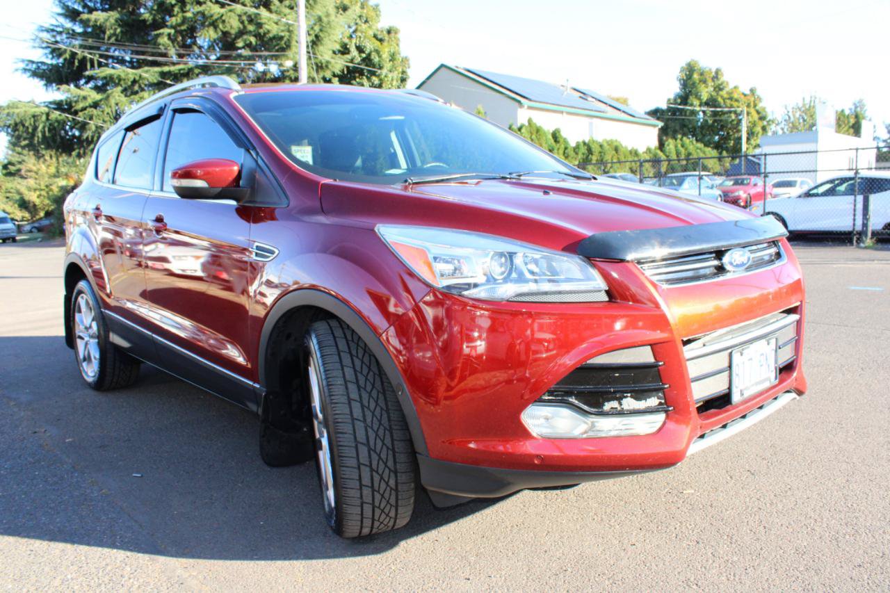 Used 2015 Ford Escape Titanium w/ Equipment Group 301A AWD/4WD image 4