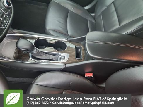 Used 2024 Chevrolet Malibu LT image 28