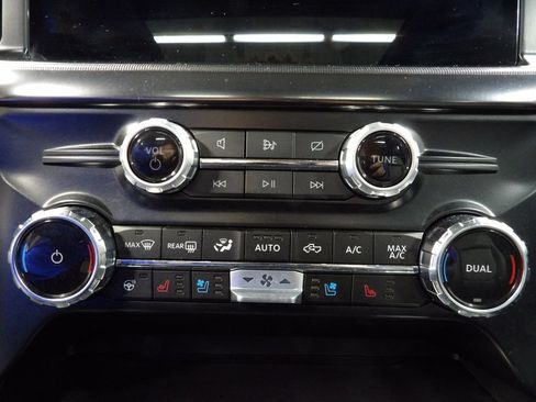 Used 2024 Ford F150 Lariat AWD/4WD image 54