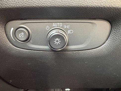 Used 2022 Chevrolet Traverse RS AWD/4WD image 22