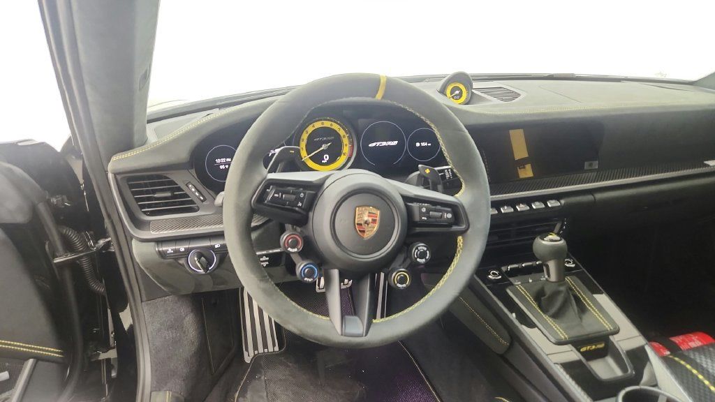 Used 2025 Porsche 911 GT3 RS RWD image 43