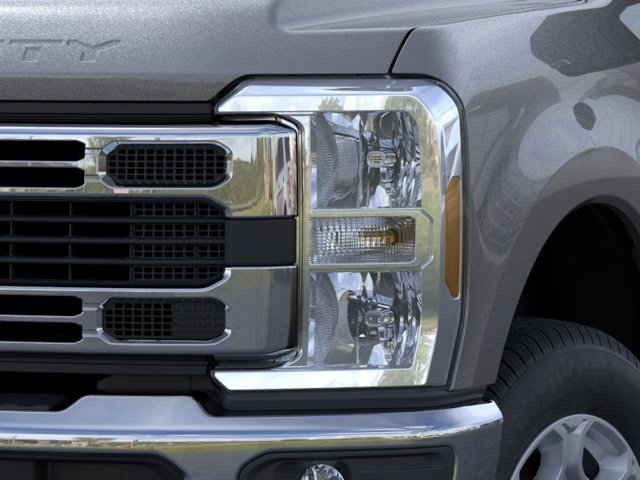 New 2026 Ford F350 XLT AWD/4WD image 18