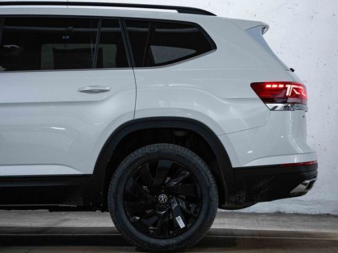 New 2026 Volkswagen Atlas SE AWD/4WD image 4