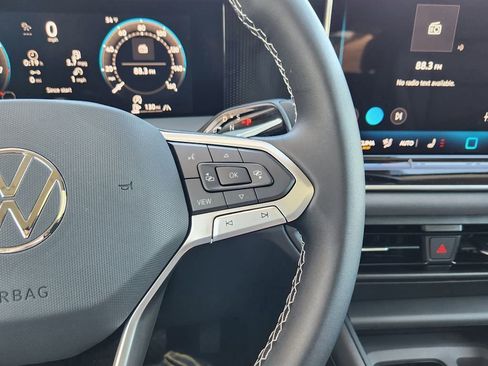 New 2026 Volkswagen Tiguan SE AWD/4WD image 18