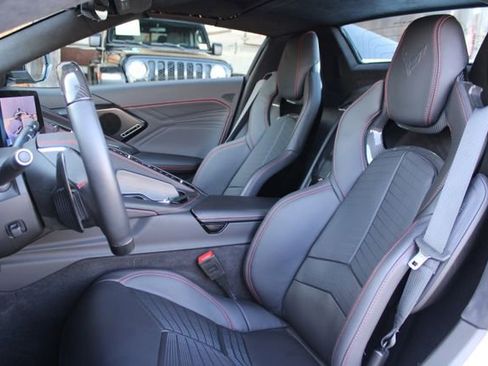 Used 2025 Chevrolet Corvette Z06 w/ Stealth Interior Trim Package image 33