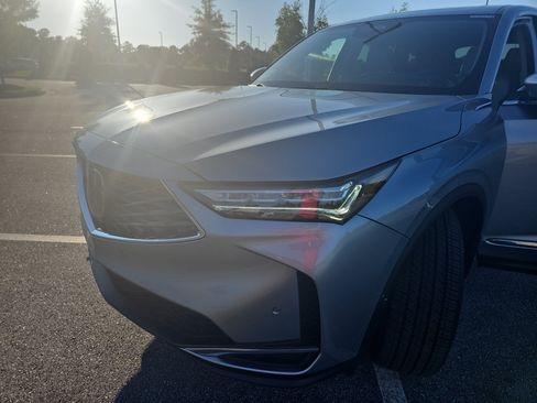 Certified 2025 Acura MDX FWD w/ Technology Package image 32