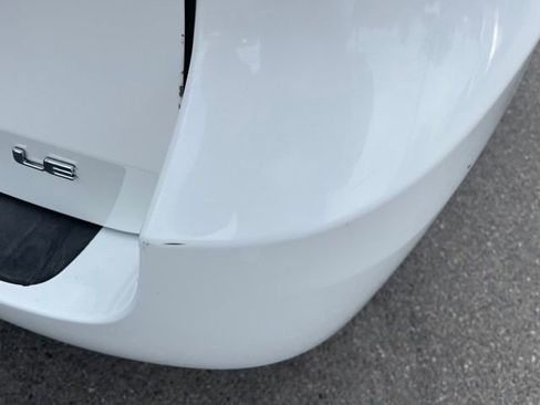 Used 2018 Toyota Sienna LE image 11