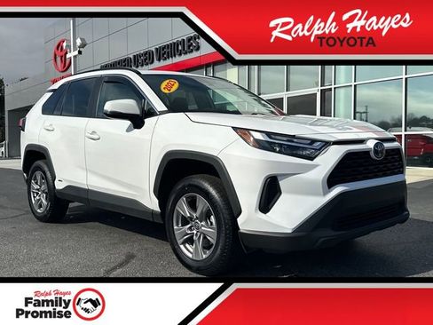 Used 2023 Toyota RAV4 XLE w/ Convenience Package image 1