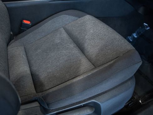 Used 2025 Toyota Camry LE FWD image 30