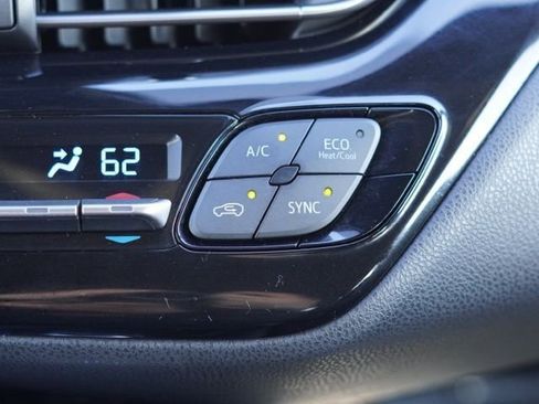 Used 2019 Toyota C-HR LE image 26