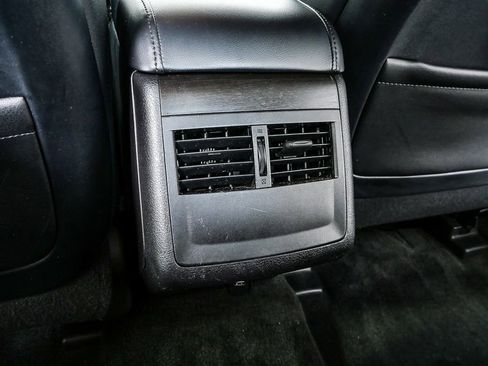 Used 2017 Toyota Avalon XLE image 17