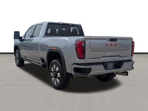 Used 2024 GMC Sierra 2500 Denali w/ Denali Reserve Package AWD/4WD image 7