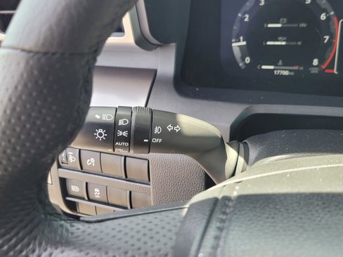 Used 2024 Toyota Tacoma TRD Off-Road AWD/4WD image 27