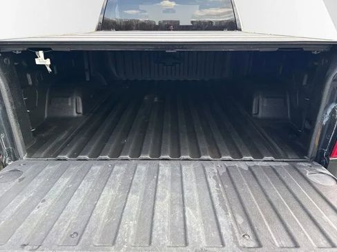 Used 2023 Chevrolet Silverado 1500 LT w/ Protection Package AWD/4WD image 9