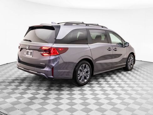 New 2026 Honda Odyssey Touring image 6