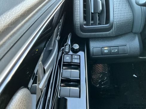 Used 2023 Subaru Solterra AWD image 23