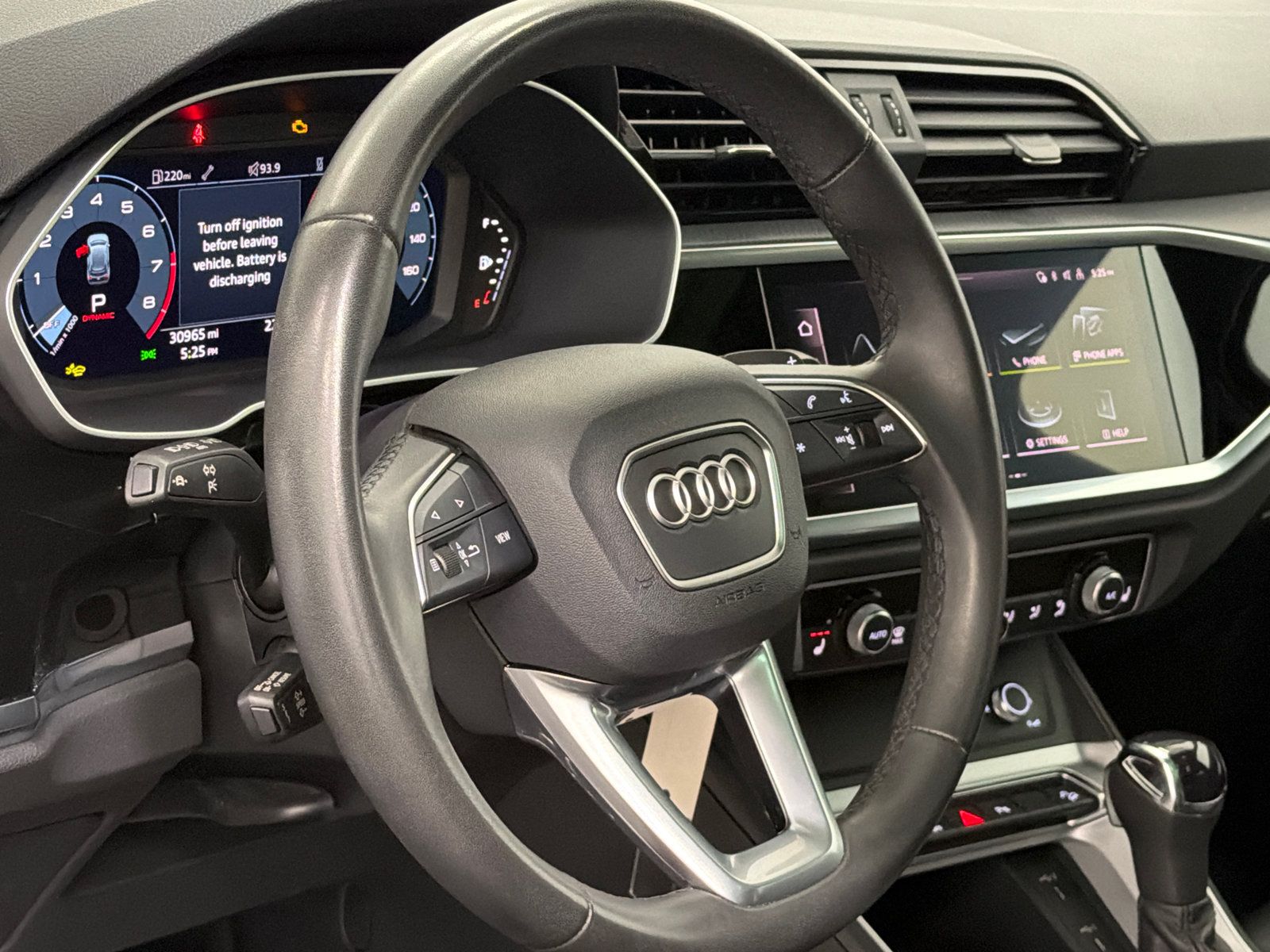Used 2025 Audi Q3 2.0T Premium AWD/4WD image 24