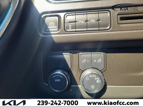 Used 2024 Chevrolet Tahoe Premier RWD image 29