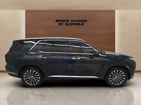 Used 2024 Hyundai Palisade Calligraphy image 7