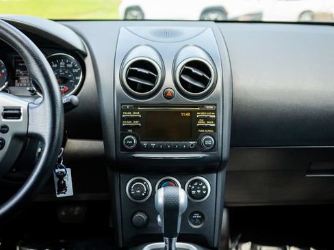Used 2013 Nissan Rogue S w/ Special Edition Pkg FWD image 7