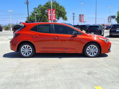 New 2026 Toyota Corolla SE image 4