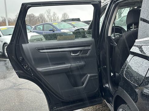 Used 2025 Honda CR-V EX image 29