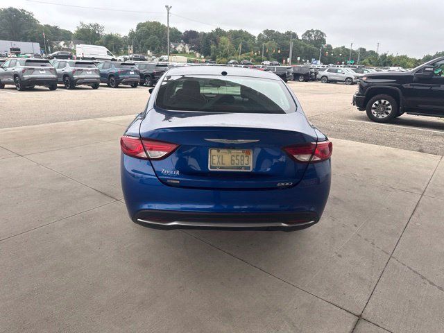 Used 2015 Chrysler 200 Limited w/ Convenience Group FWD image 4