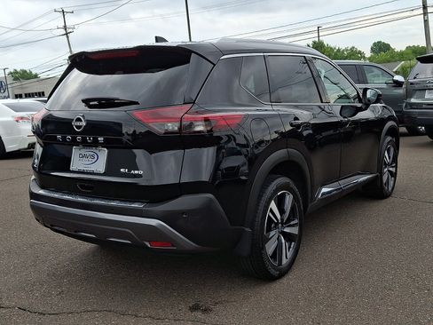 Used 2023 Nissan Rogue SL AWD/4WD image 4
