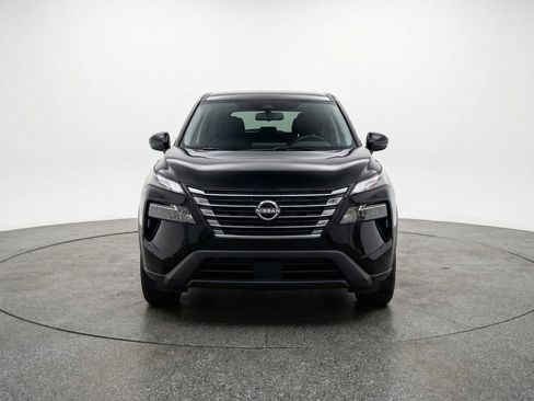 Used 2025 Nissan Rogue SV AWD/4WD image 2