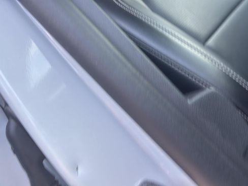 Used 2025 Ford Escape Platinum AWD/4WD image 27