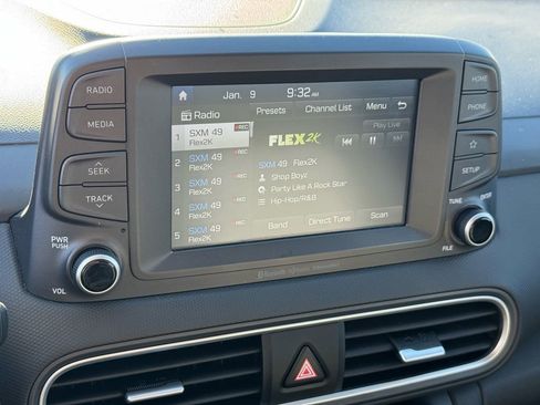 Used 2018 Hyundai Kona SEL image 26