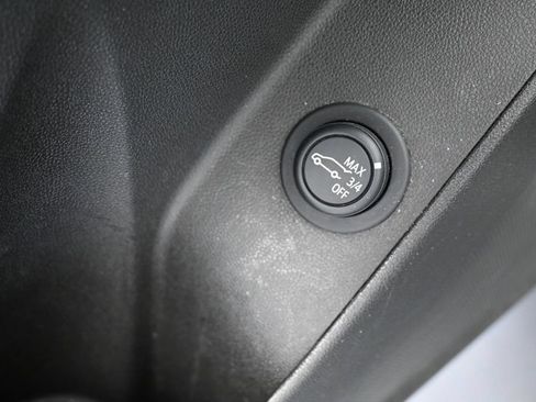 Used 2024 Chevrolet Equinox LT AWD/4WD image 27
