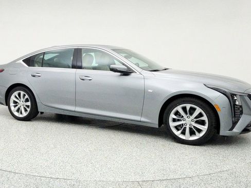 Used 2025 Cadillac CT5 Premium Luxury image 3