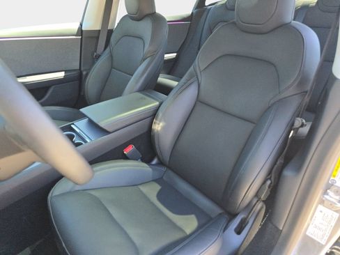 Used 2025 Tesla Model 3 Long Range RWD image 18