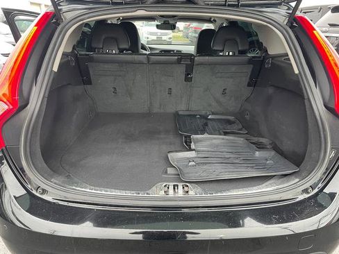 Used 2016 Volvo V60 T5 Cross Country w/ Convenience Package image 14