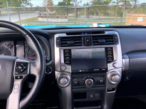 Used 2023 Toyota 4Runner SR5 Premium image 6