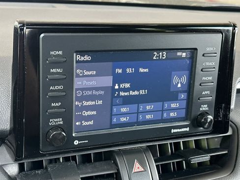 Certified 2022 Toyota RAV4 XLE w/ Convenience Package FWD image 20