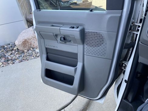 Used 2012 Ford E-250 and Econoline 250 w/ Commercial Cargo Van Pkg image 20