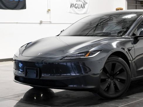 Used 2025 Tesla Model 3 Long Range image 9