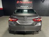Used 2018 Toyota Camry SE image 4