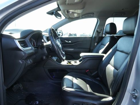 Used 2020 GMC Acadia SLT w/ Premium Package image 23