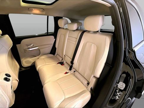 Used 2023 Mercedes-Benz GLB 250 4MATIC image 21