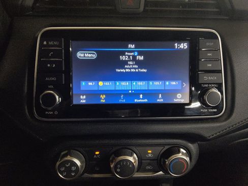 Used 2024 Nissan Versa S w/ Trunk Package FWD image 25