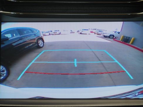 Used 2016 Toyota RAV4 LE FWD image 15