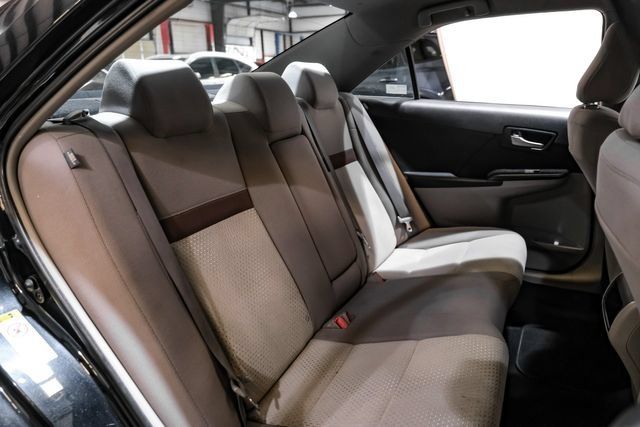 Used 2012 Toyota Camry LE FWD image 36